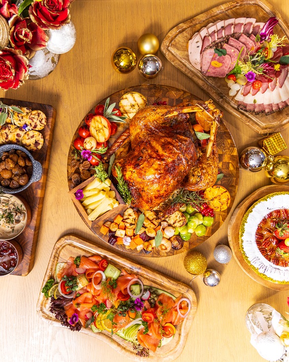 تلذّذ بوجبة شهية في موسم الأعياد مع طبق ديك رومي جاهز للتيك أواي من فيرمونت دبيشارع الشيخ&nbsp;زايد
