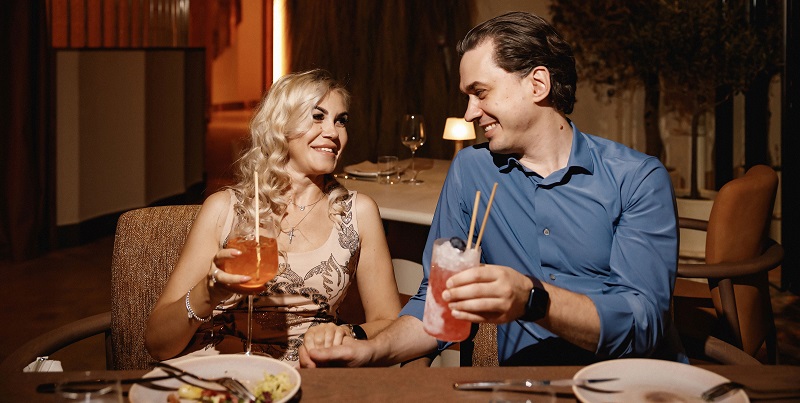 مطعم أوش ديل مار يبتكر مسابقة جوائز مميزة بمناسبة عيد الحبّ لفرصة الفوز بتجربة ملؤها&nbsp;الرومانسية