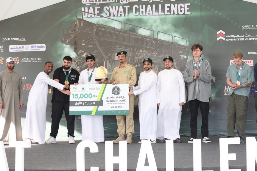 Dubai Police Honours winners of the Esports Tournament the ‘SWAT Challenge’ Edition
