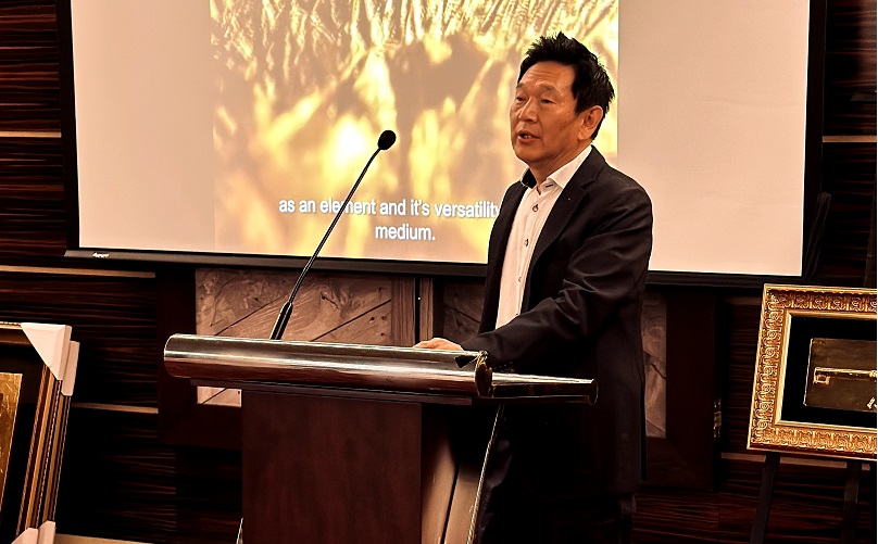 LIGHT OF GOLD by Kim il Tae Organized by Philip Shin and Dr. Saeel Bin&nbsp;Raba