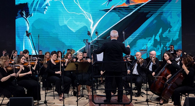 “فلورنسا أوركسترا بوب” تحوّل الموسيقى إلى عالم بصري لأشهر أفلام الرسوم&nbsp;المتحركة