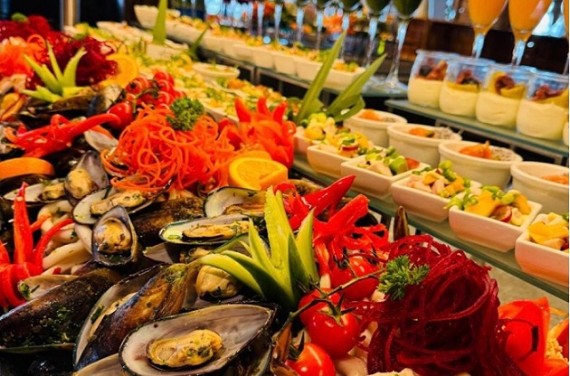 Treat Mom to a Culinary Delight with 50% Off at Bab Al Qasr&nbsp;Hotel