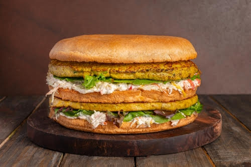 Get Ready To Devour 3kg Bahubali Burger at Mahi Cafe- Shisha & Global Tapas Lounge in Al&nbsp;Nahda
