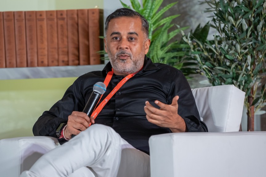 Chetan Bhagat’s unveils 11 Rules of Life at 43rd SIBF; says its originality stems from its&nbsp;‘Indianness’