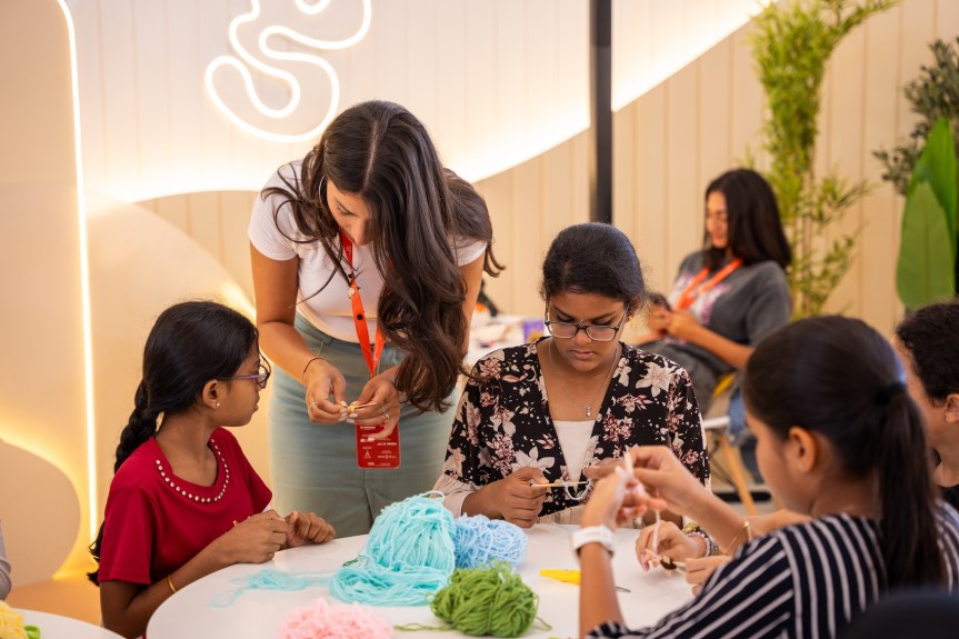 Whimsical animal puppets spring out of children’s handsat the 43rdSharjah International Book&nbsp;Fair