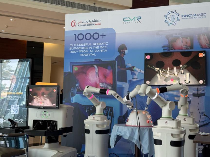مستشفى الزهراء دبي يحقق إنجازاً بارزاً بأكثر من 400 جراحة&nbsp;روبوتية
