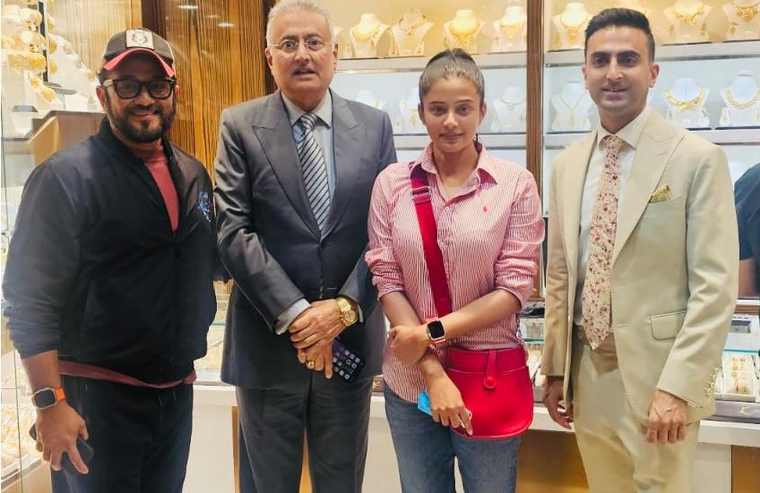 Renowned Actress Priyamani Visits Kanz Jewels for&nbsp;Shopping