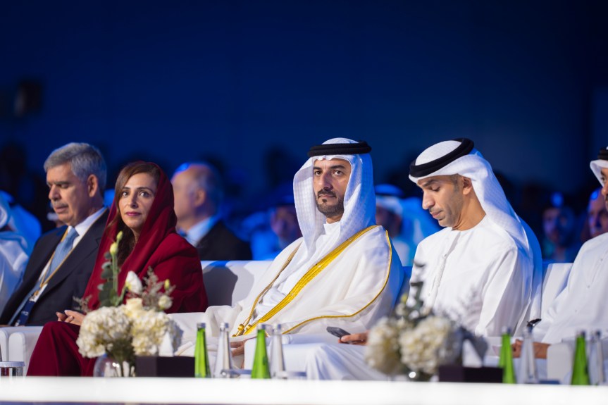 سلطان بن أحمد القاسمي يفتتح أعمال “منتدى الشارق للاستثمار” و”مؤتمر الاستثمار العالمي”2025