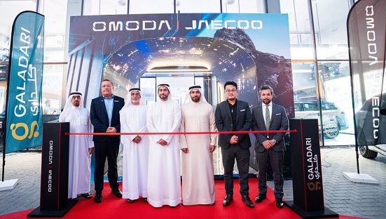 شركة أومودا وجايكو ترفع الستار عن سيارة جايكو جيه٧ إس إتش إس في الإمارات العربية المتّحدة خلال حفل الافتتاح الضخم لصالة عرضها الجديدة في&nbsp;الشارقة