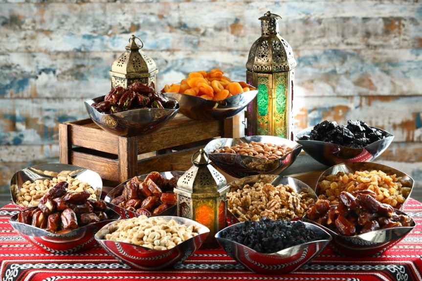 An Iftar Table for Everyone, Ramadan Evenings by the&nbsp;Marina