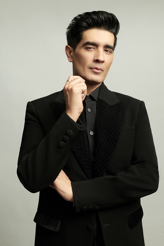 Manish Malhotra to Close Dubai Fashion Week 2026 with Kriti&nbsp;Sanon